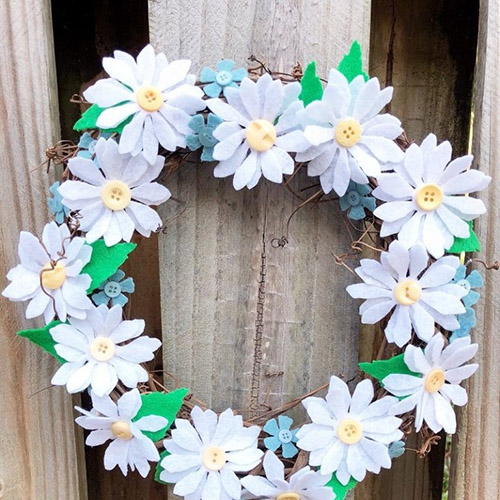 Happy Daisy Wreath with Kunin Felt
