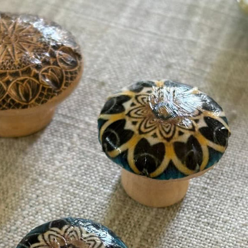 Decoupaged wooden knobs