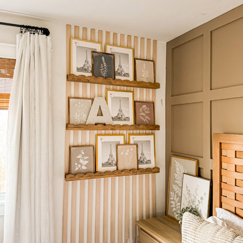 SLATED ACCENT WALL WITH PICTURE LEDGES